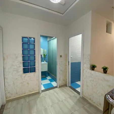 La Maison Des Fleurs بيت ضيافة أوبارفيلييه