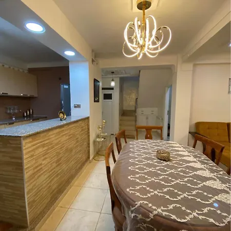 بيت ضيافة La Maison Des Fleurs أوبارفيلييه